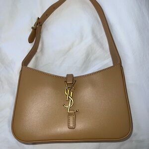 Brown shoulder bag